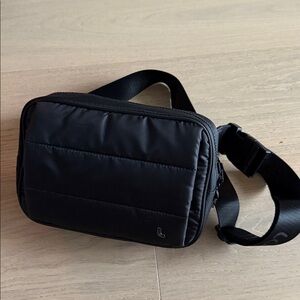 Lole Black Handwarmer Belt Bag